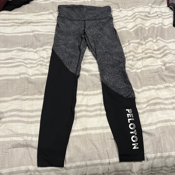 Peloton lululemon leggings size 4 - Picture 1 of 4